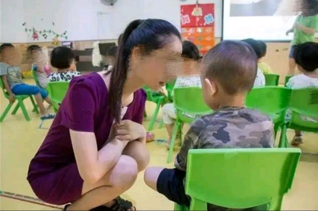 自贡幼儿园老师不雅视频原视频，带你揭秘真实的幼儿园教育